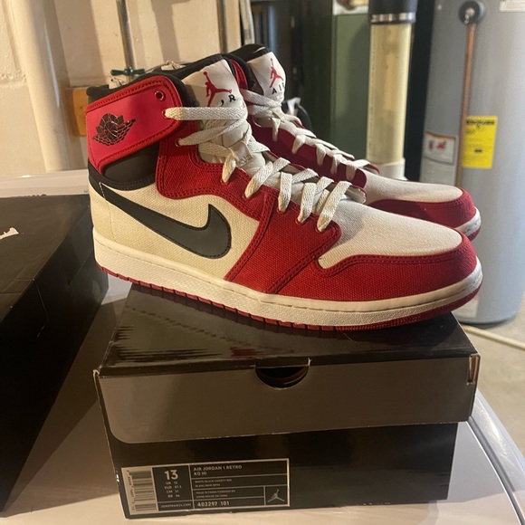Air Jordan 1 - Picture 1 of 5